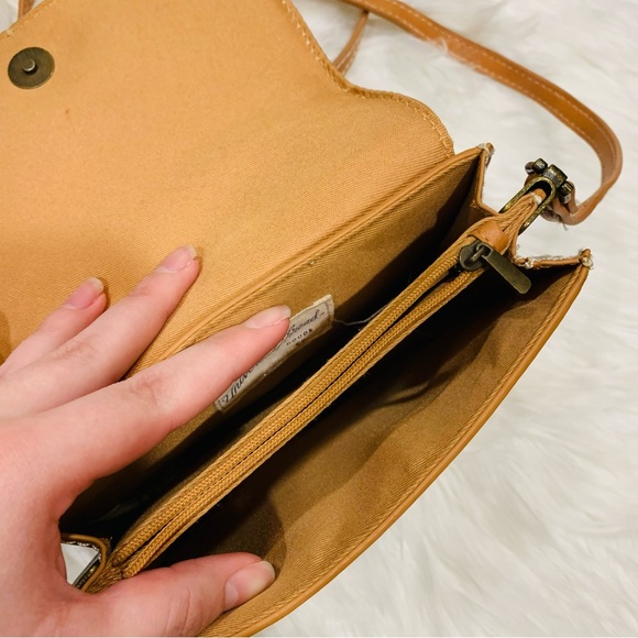 3/$15 Universal Thread Faux Leather Crossbody Bag - Picture 3 of 15